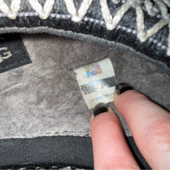 UGG Tazz Slippers - Picture 5 of 15